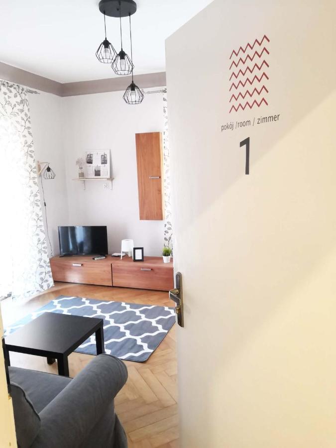 Bankowa 8 Guest Rooms Zielona Góra Buitenkant foto