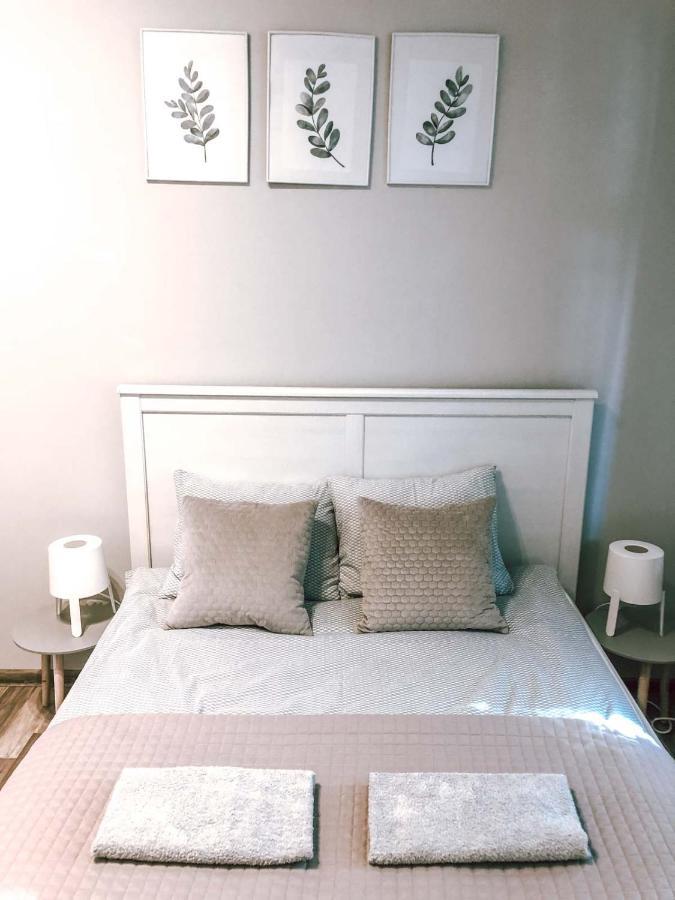 Bankowa 8 Guest Rooms Zielona Góra Buitenkant foto