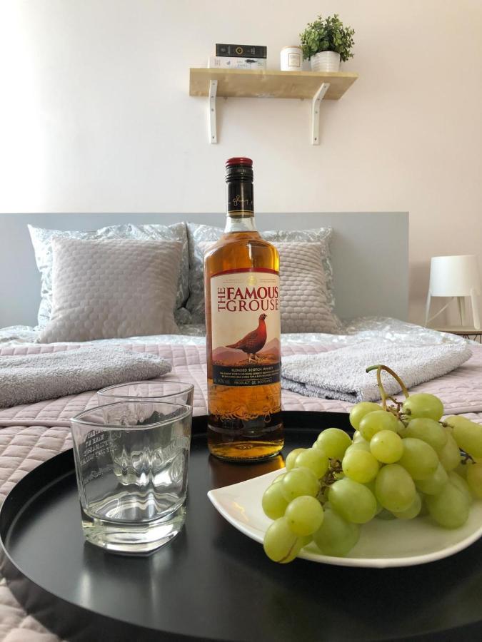 Bankowa 8 Guest Rooms Zielona Góra Buitenkant foto