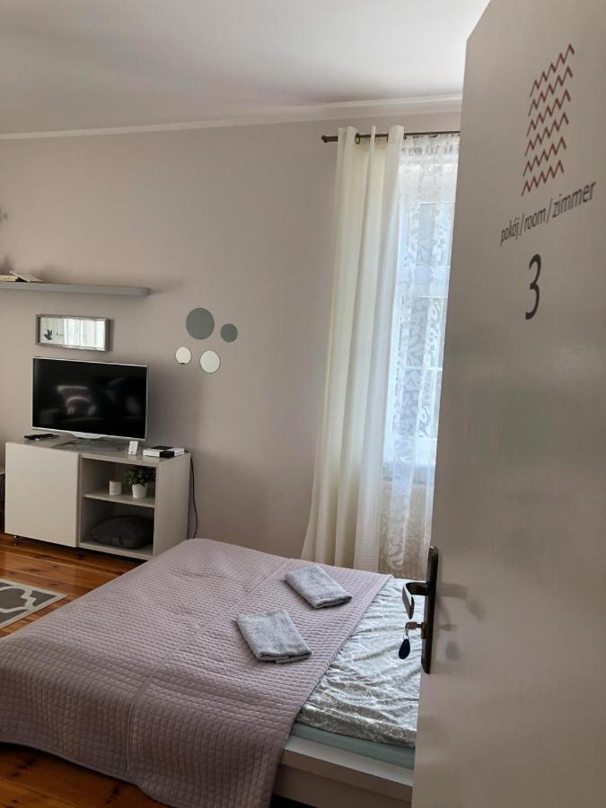 Bankowa 8 Guest Rooms Zielona Góra Buitenkant foto